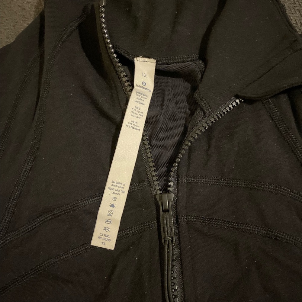 Lululemon Define Jacket - Picture 2 of 5